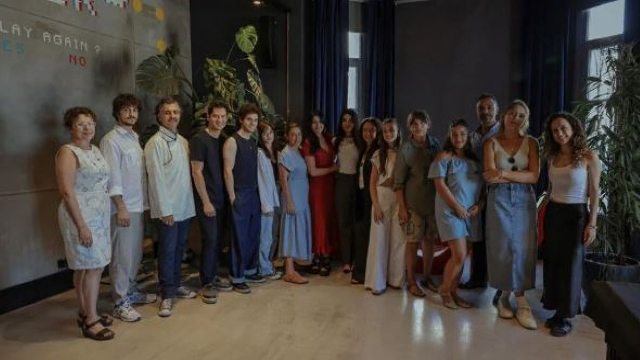 Star TV'nin iddialı dizisi 'Çarpıntı' sete çıktı: İlk kareler geldi! İki anne, bir sır