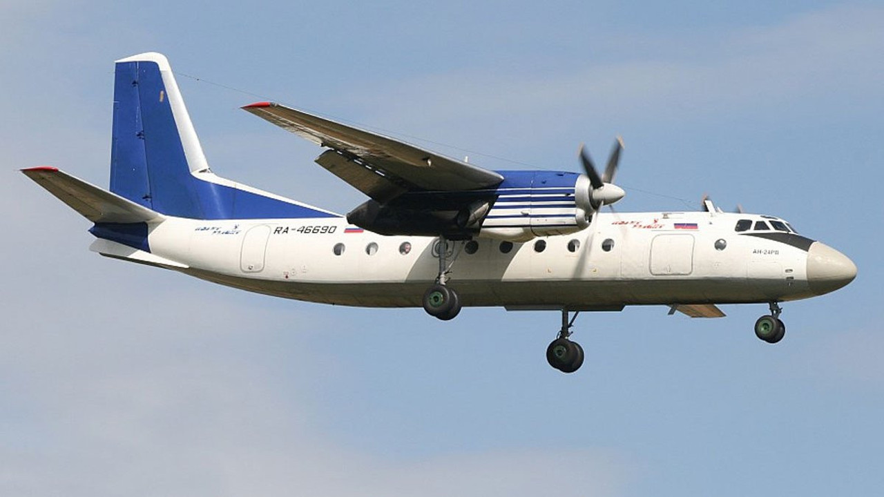 Havada irtibatın kesildiği uçağın enkazı bulundu: İçinde 43 yolcu ve 6 mürettebat vardı