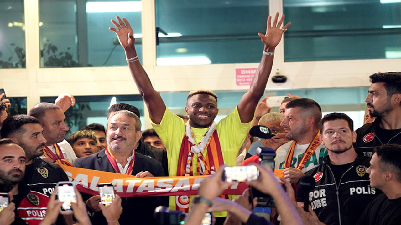 Galatasaray Victor Osimhen'i bitirdi! İstanbul'a ne zaman geleceği açıklandı
