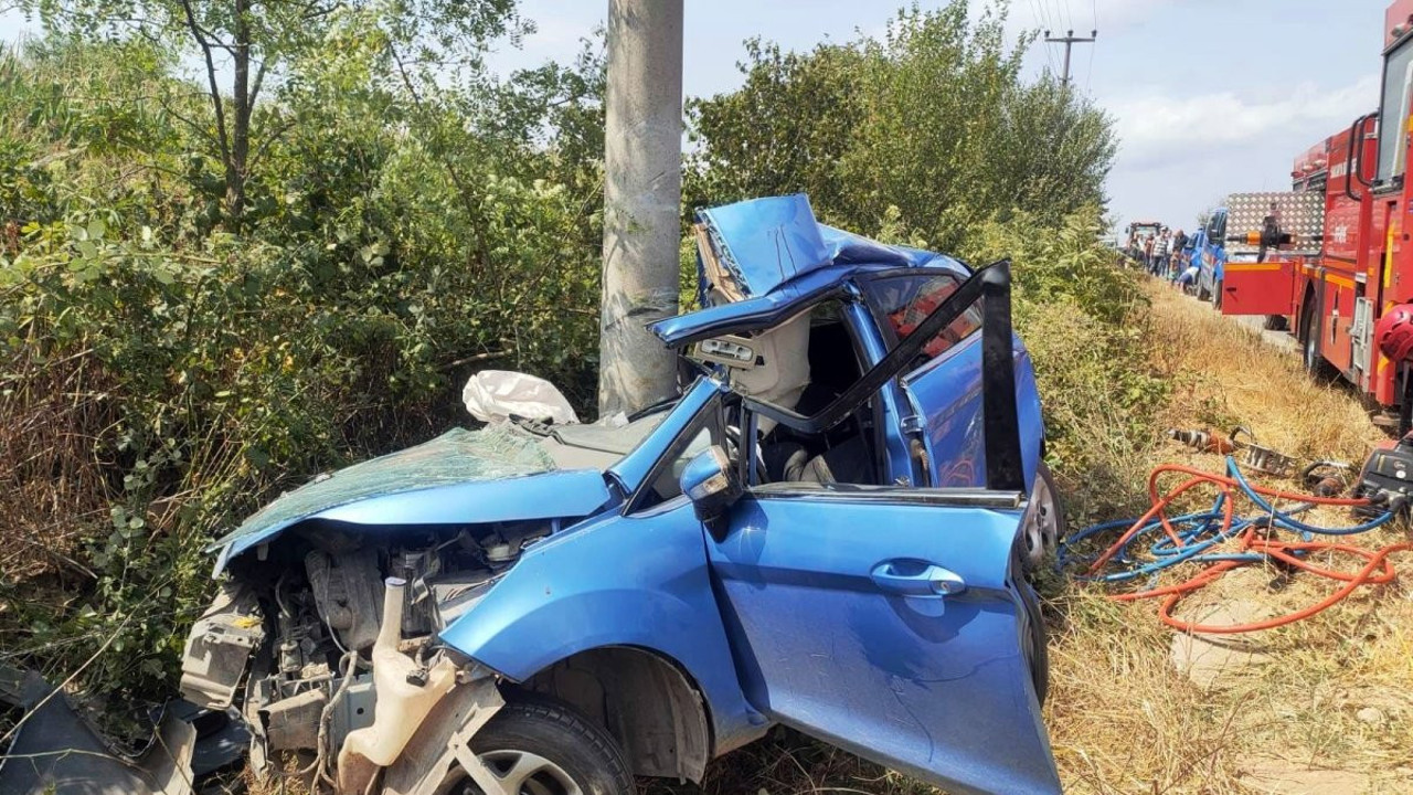 Sakarya’da kahreden kaza! 14 yaşındaki sürücü 10 yaşındaki kardeşiyle öldü