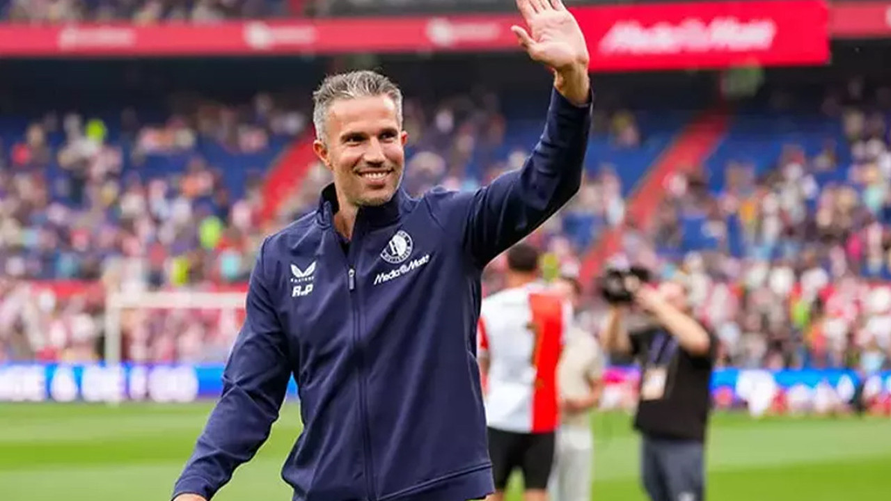 Robin van Persie Fenerbahçe maçı için kritik tercihi duyurdu!