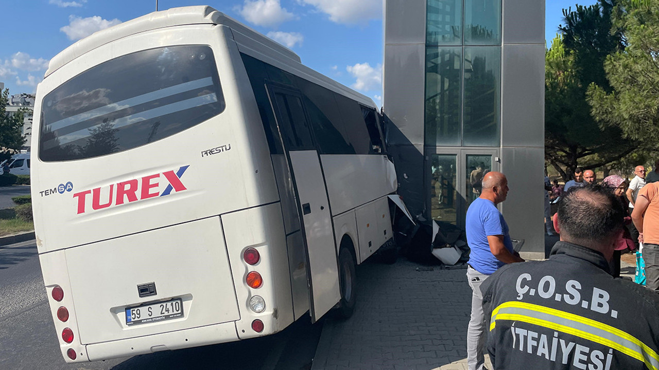 Çerkezköy’de işçi servisi kaza yaptı! Çok sayıda kişi yaralandı