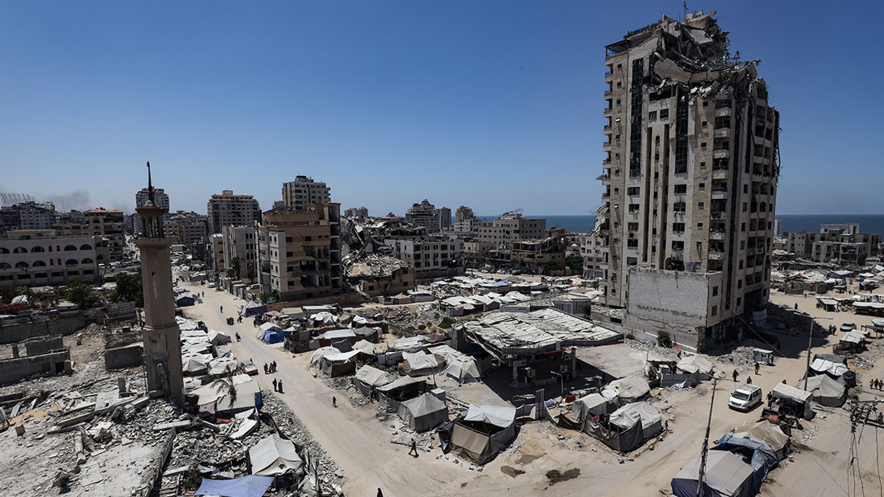 Gazze’de can kaybı 61 bin 20’ye yükseldi