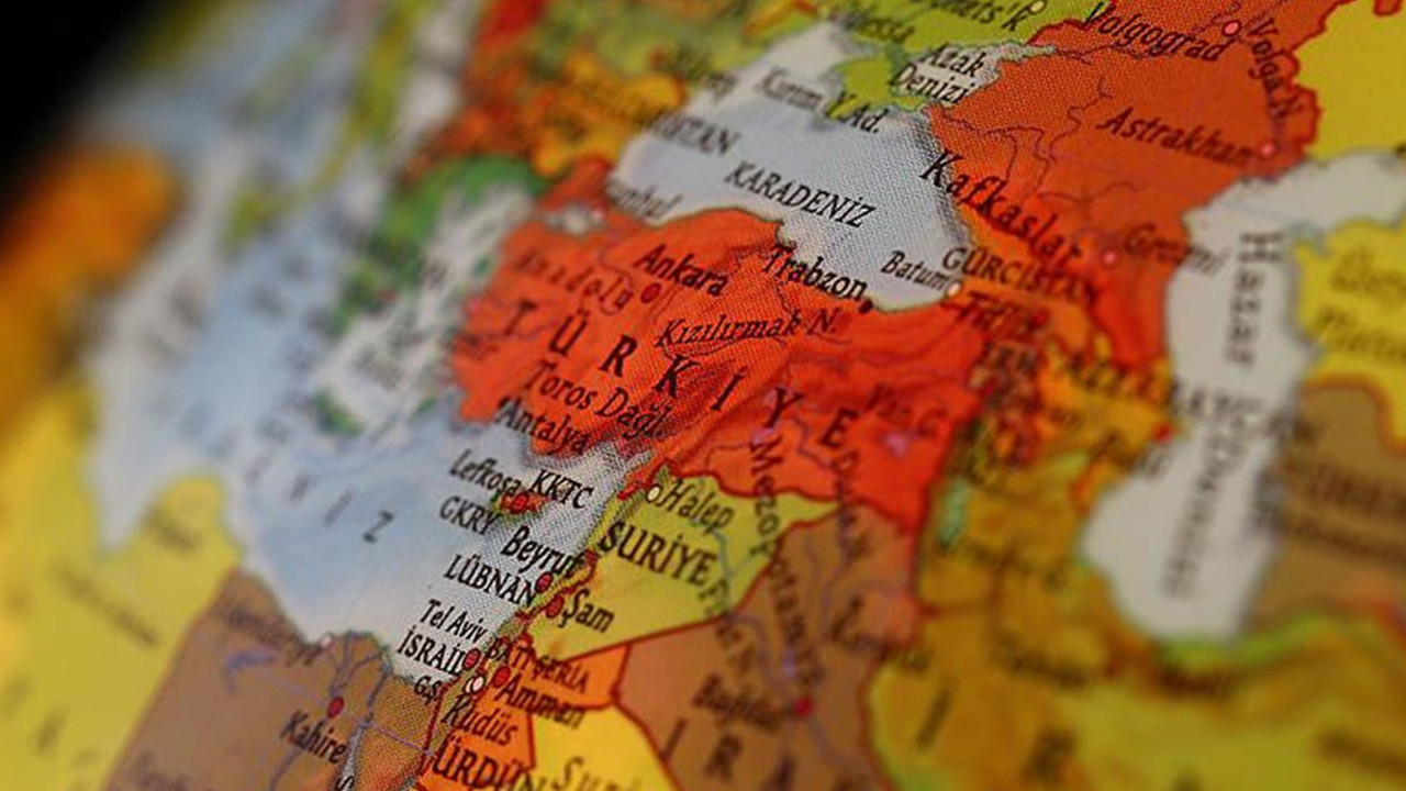 Hüsnü Mahalli altını çize çize uyardı! Bu coğrafyada korkunç şeyler dönüyor…