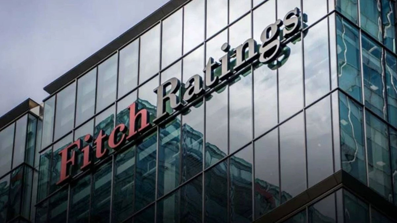 Fitch'ten bankalara uyarı: Marjlar daraldı, sorunlu krediler arttı