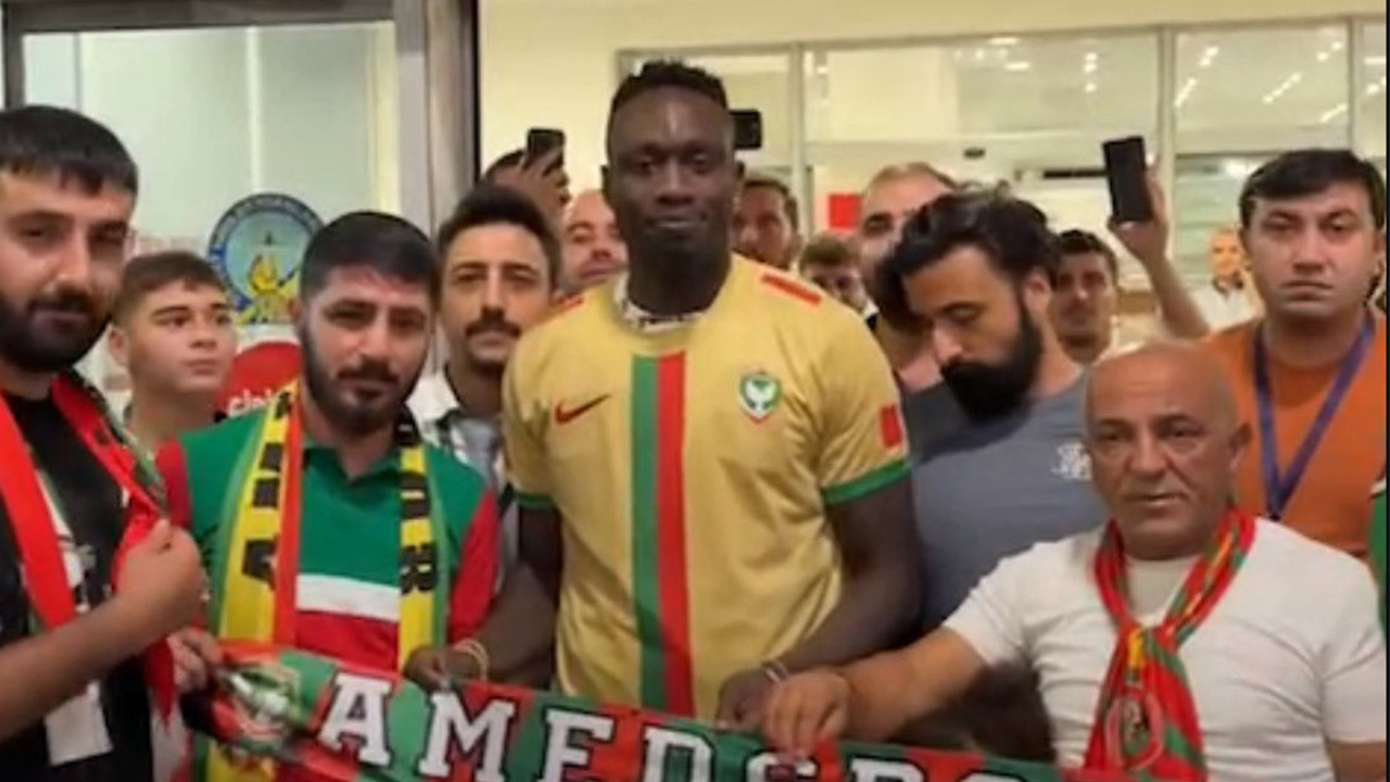 Mbaye Diagne, Amedspor için Diyarbakır'a geldi