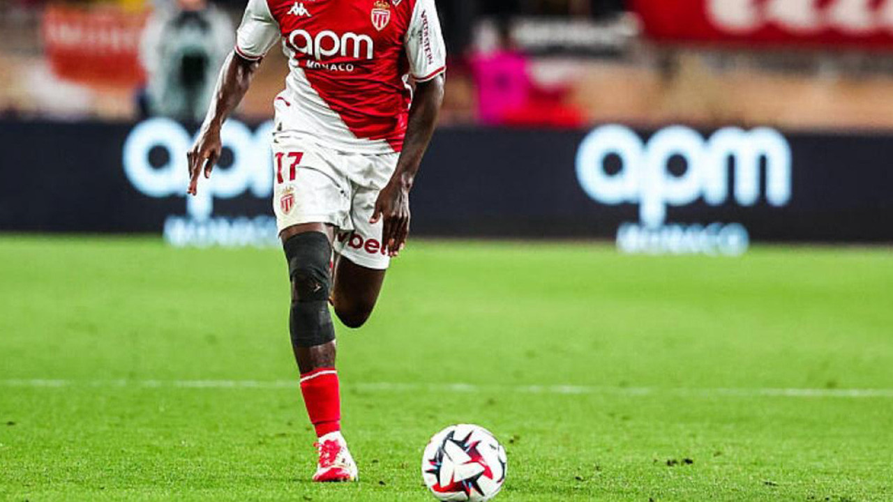 Galatasaray Monaco'yla masaya oturdu! Oyuncu kabul etti