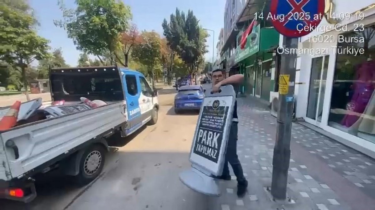 Bursa’da zabıta dakikalar içinde kaldırım ve sokakları temizledi