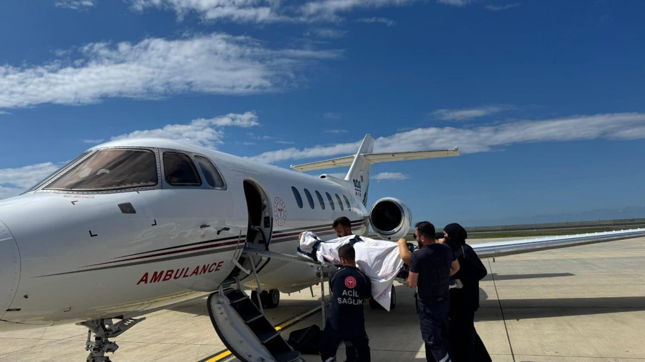 Rize'de ambulans uçak 22 yaşındaki genç için havalandı