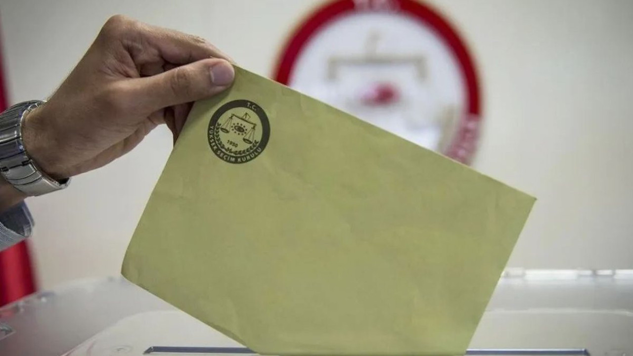 Son anketin sonuçları 3 partiyi şoka sokacak. Gençlerin tercihi belli oldu. Kimse tahmin edemedi.