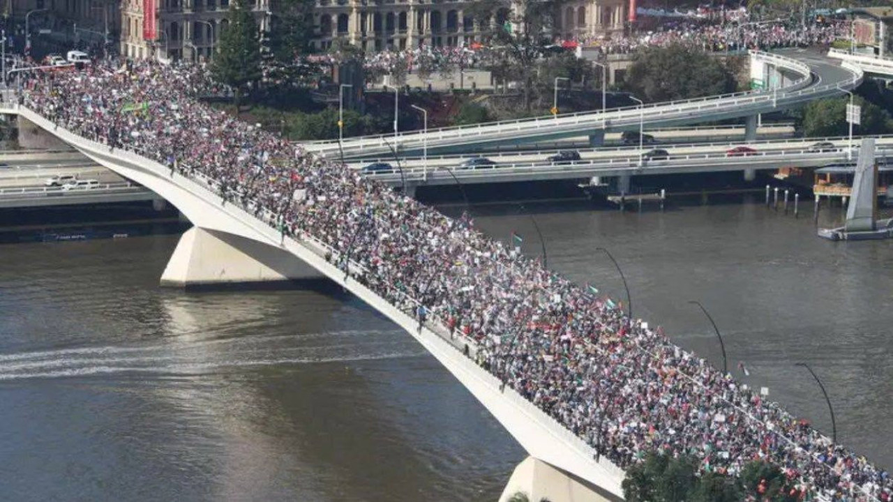 On binler Gazze için yürüdü: Avustralya, Filistin için ayağa kalktı