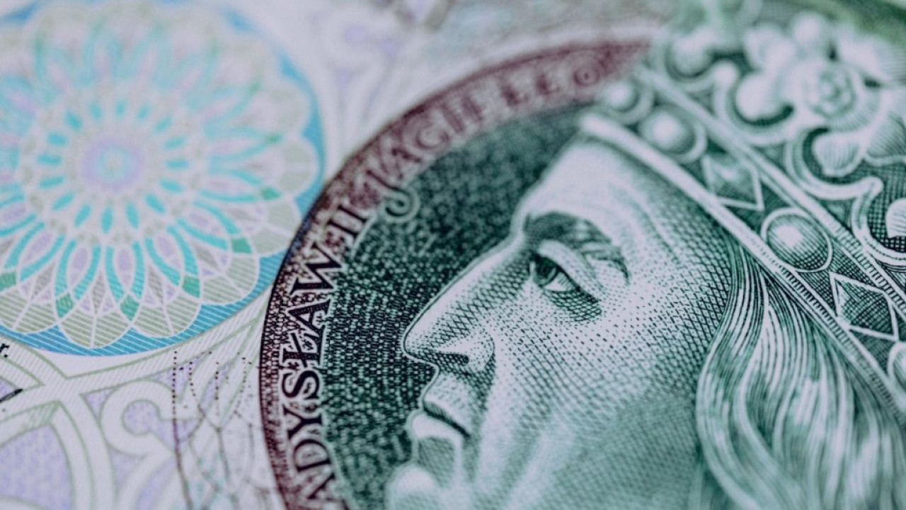 Polonya’da perakende satışları üç ayın zirvesinde