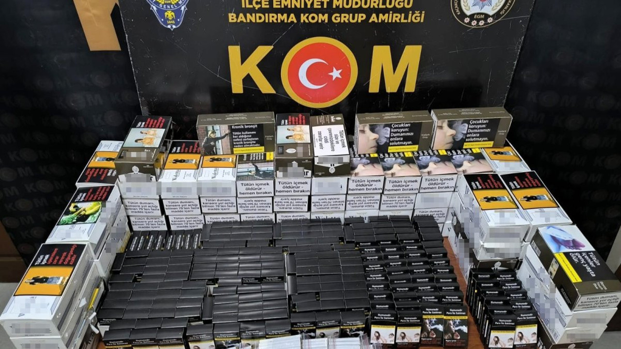 Bandırma’da kaçak sigara ve silah operasyonu!