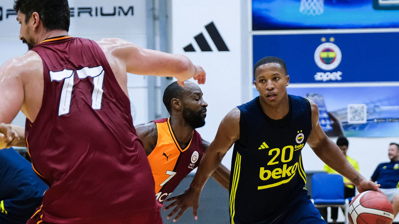 Galatasaray Fenerbahçe'yi devirerek sezona başladı