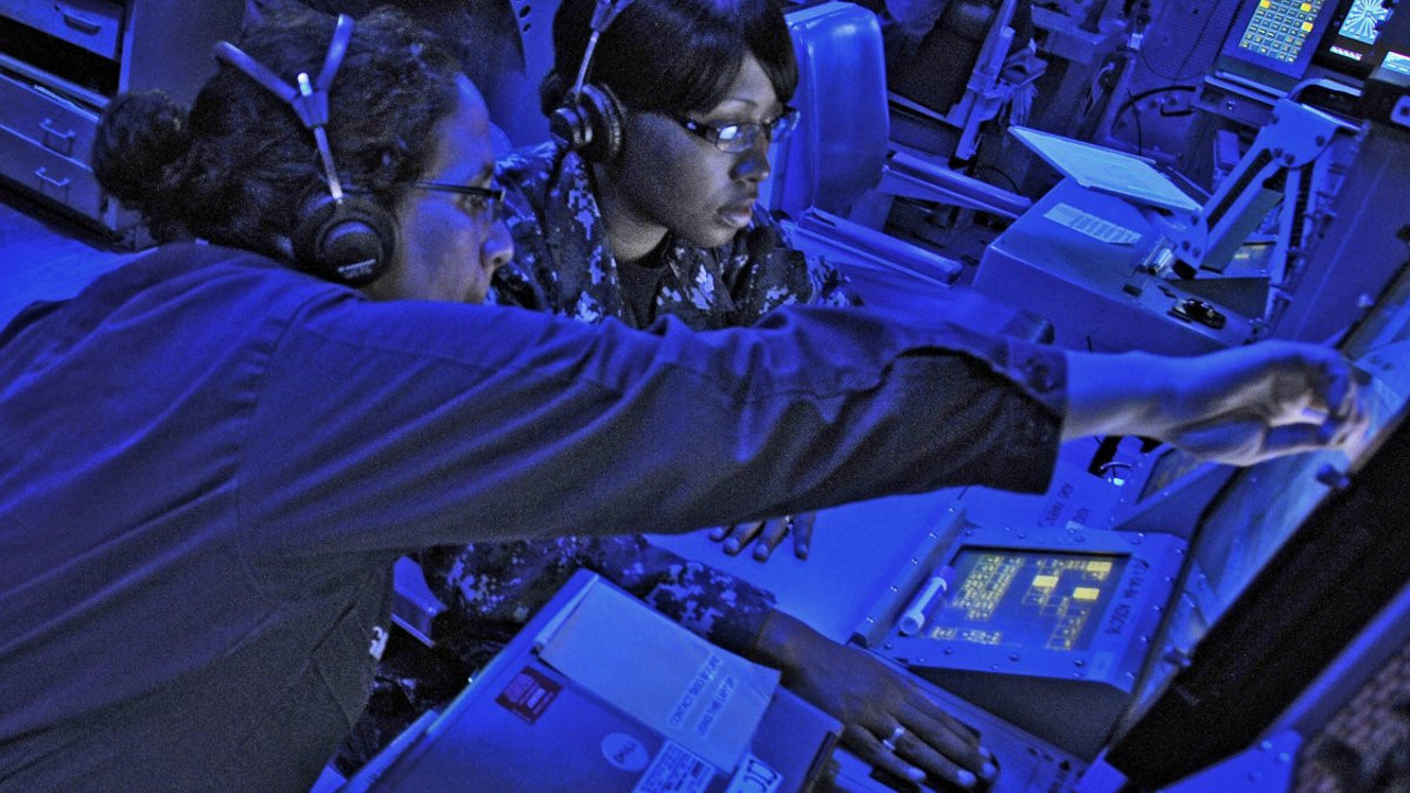 Donanma yapay zekâ destekli asistan arayışına girdi: ABD ordusunda stratejik hamle