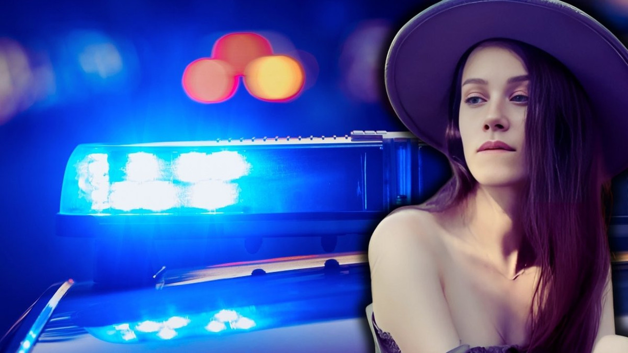 Ünlü aktivist havalimanı gözaltına alındı