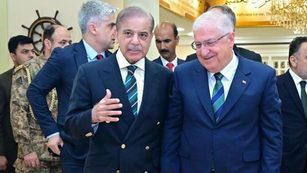 Milli Savunma Bakanı Pakistan Başbakanı ile görüştü