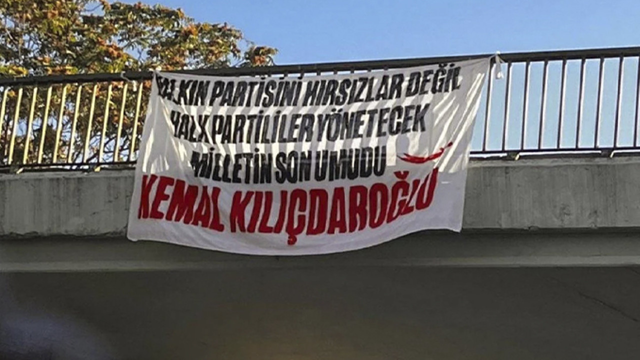 Kadıköy’de Kılıçdaroğlu pankartı! Avukatından jet açıklama...