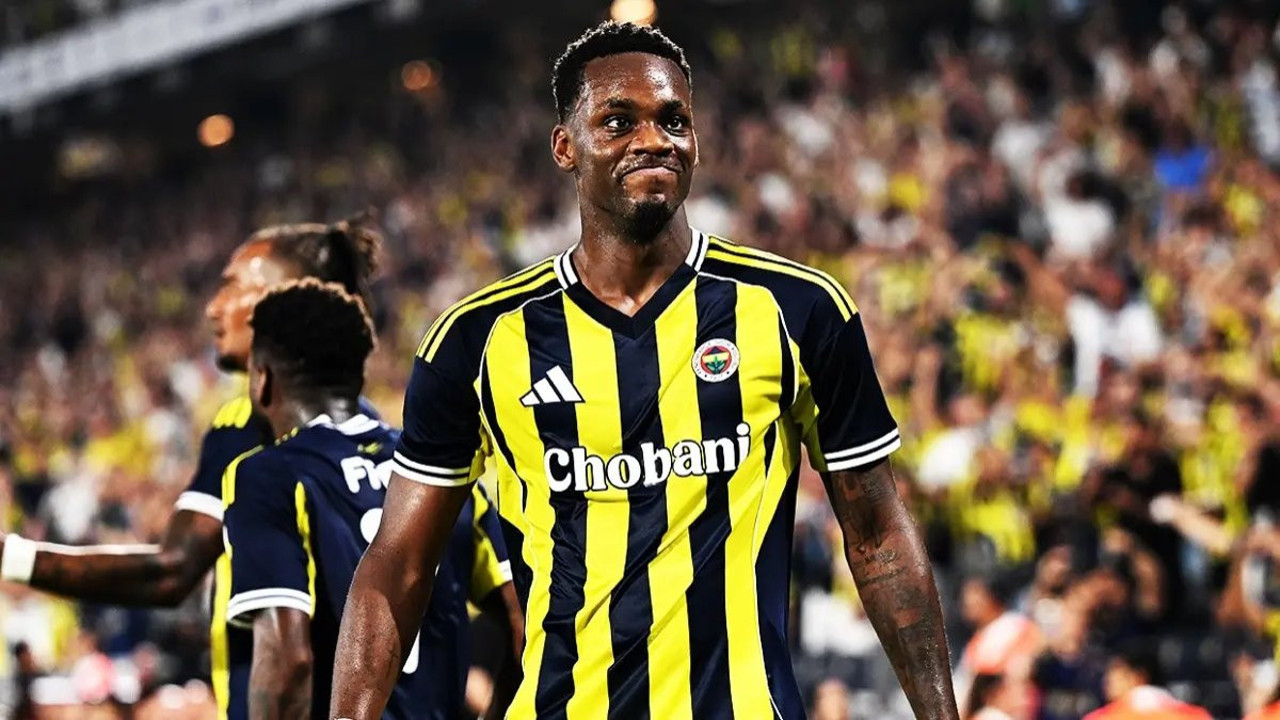 Jhon Duran Barcelona'ya gitti!