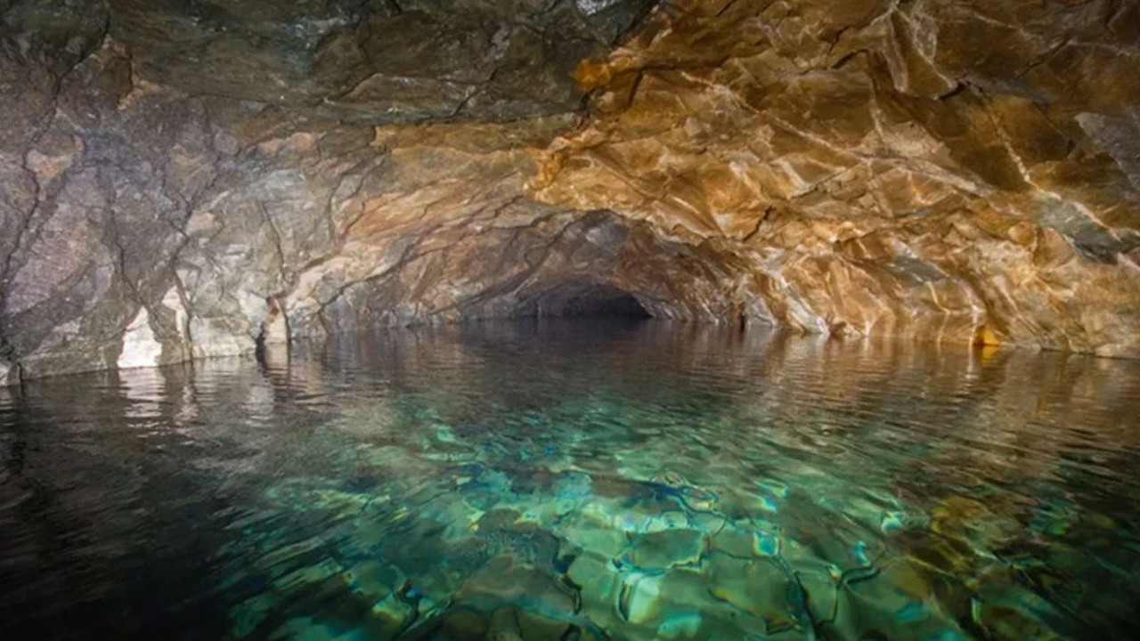 2 milyar yıldan daha eski su bulundu: Tadı bilim insanlarını bile şaşırttı