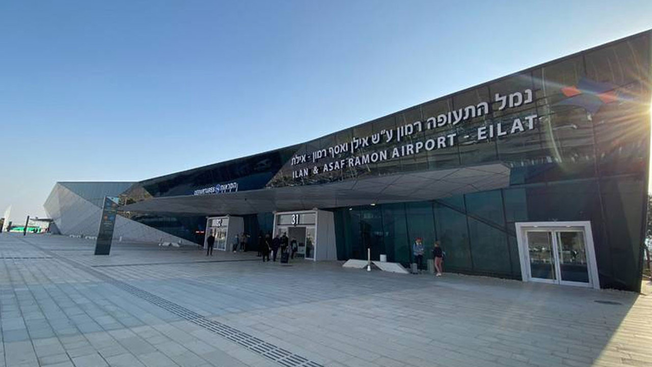 İsrail Yemen'in saldırısı sonrası havalimanını uçuşa kapattı