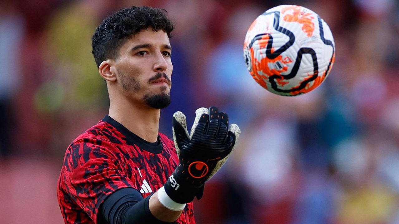 Altay'a kötü haber! Manchester United gol yemeden kazandı