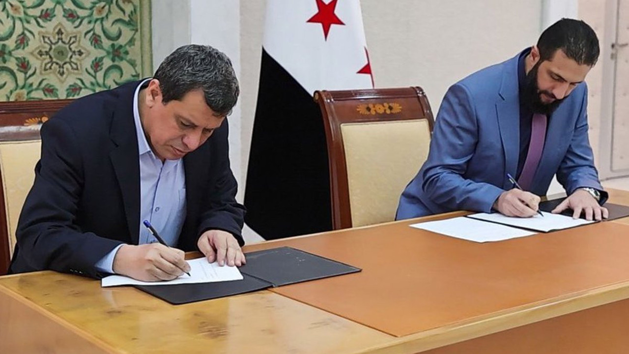 Ünlü gazeteciden flaş Suriye iddiası: Türkiye’nin tezleri sahada çöküyor!