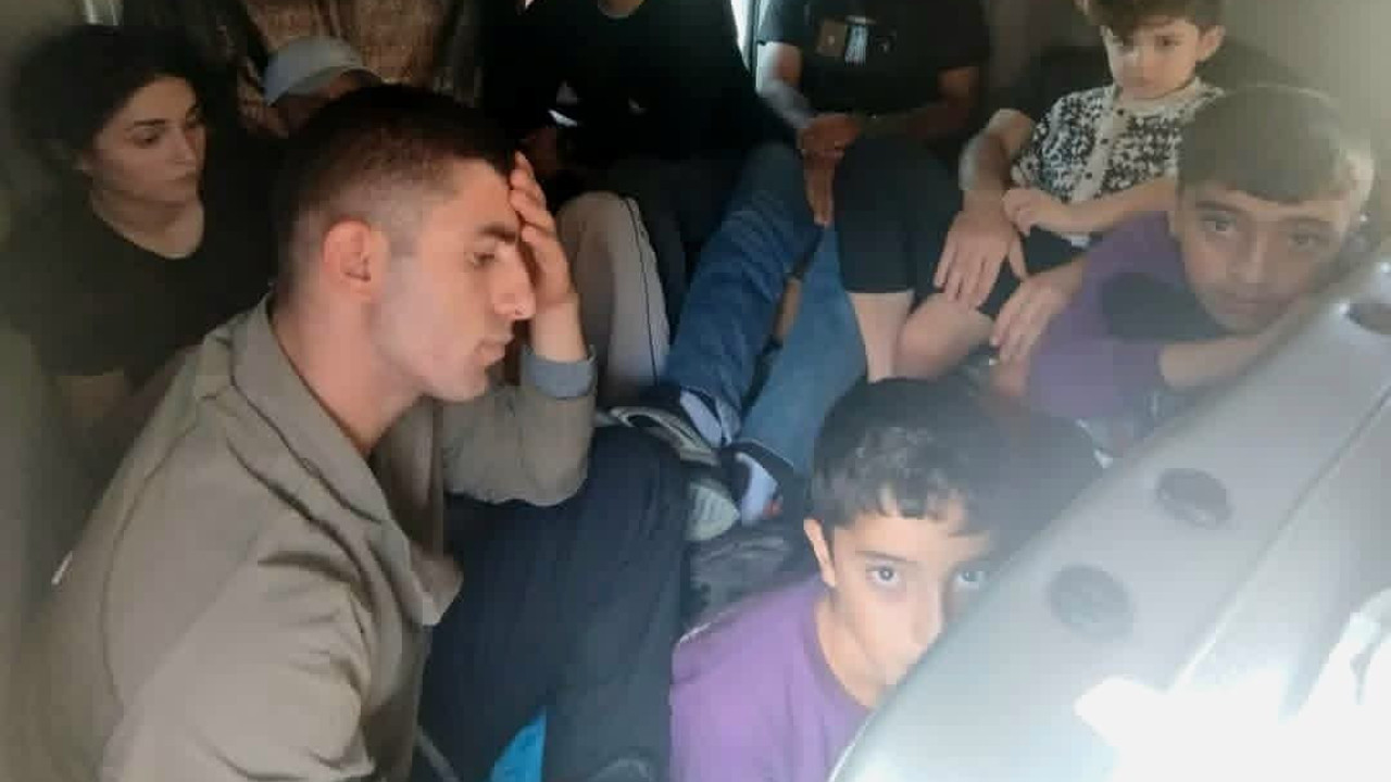 Uzunköprü 20 kaçak göçmen yakalandı