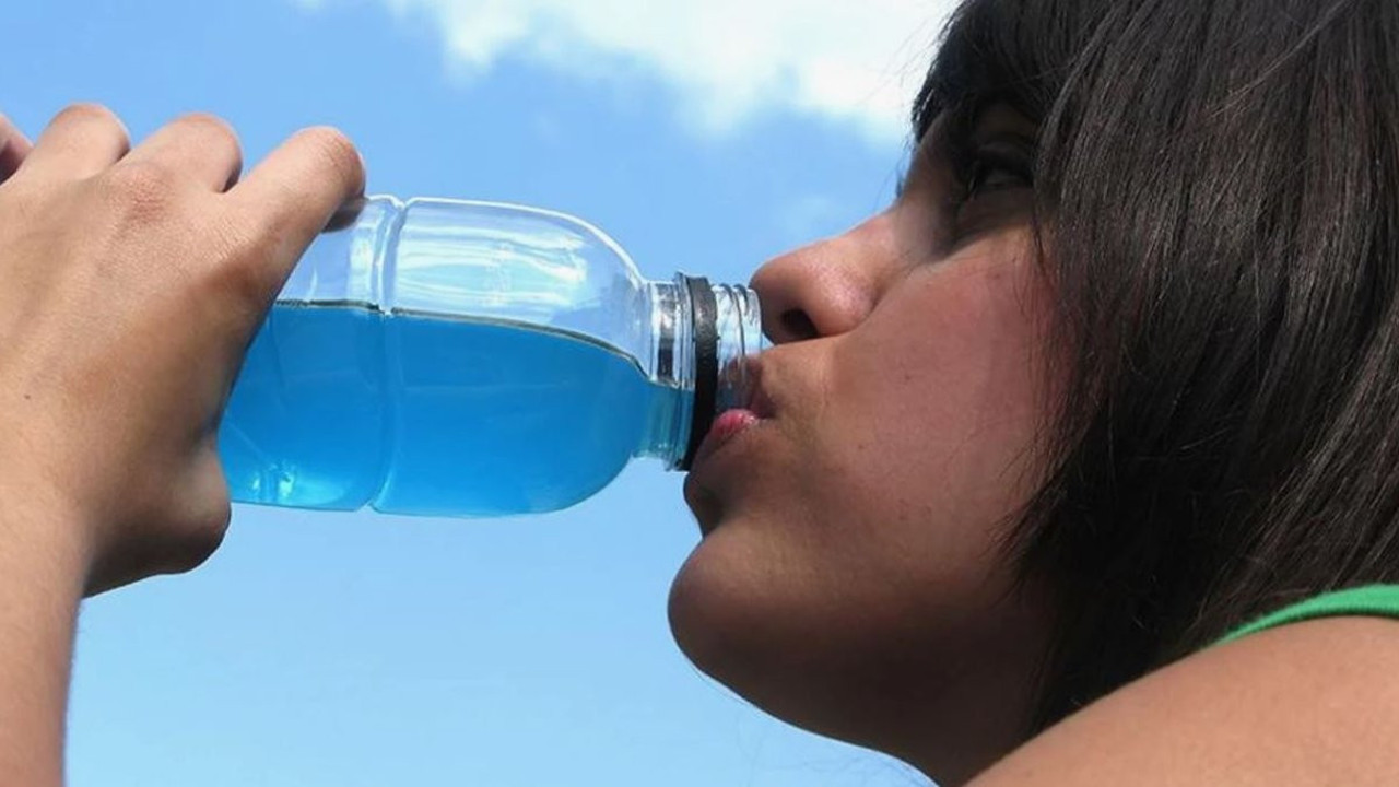 Enerji İçeceklerine yasak geliyor. Zararları tek tek açıklandı