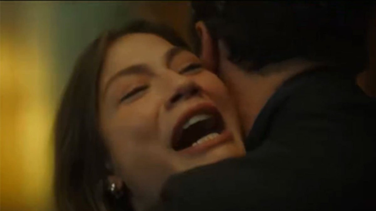 Eşref Rüya başlar başlamaz TT oldu! Demet Özdemir oyunculuğu ile ağlattı