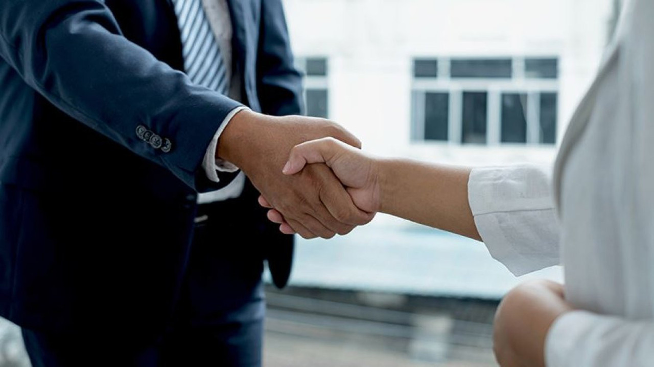 Türkiye'nin dev holdingi bir şirketini sattı. Fiyatı ve yeni sahibi belli oldu