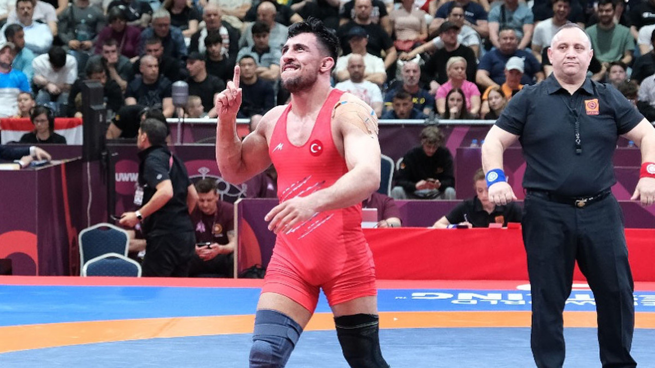 Ahmet Yılmaz Dünya Güreş Şampiyonası'nda Türkiye'ye gurur yaşattı