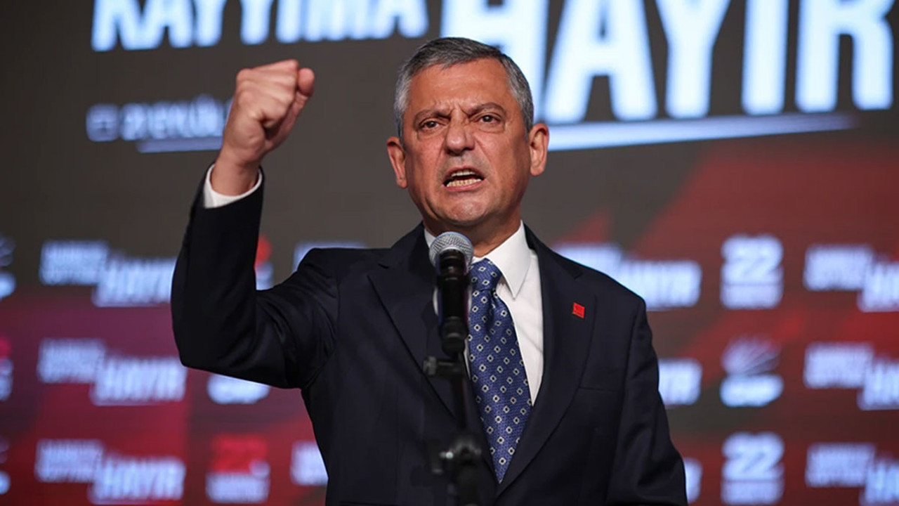 CHP lideri Özgür Özel yeniden genel başkan