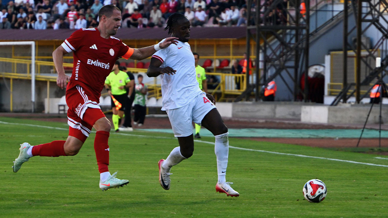 Haftanın açılış maçında kazanan Ümraniyespor