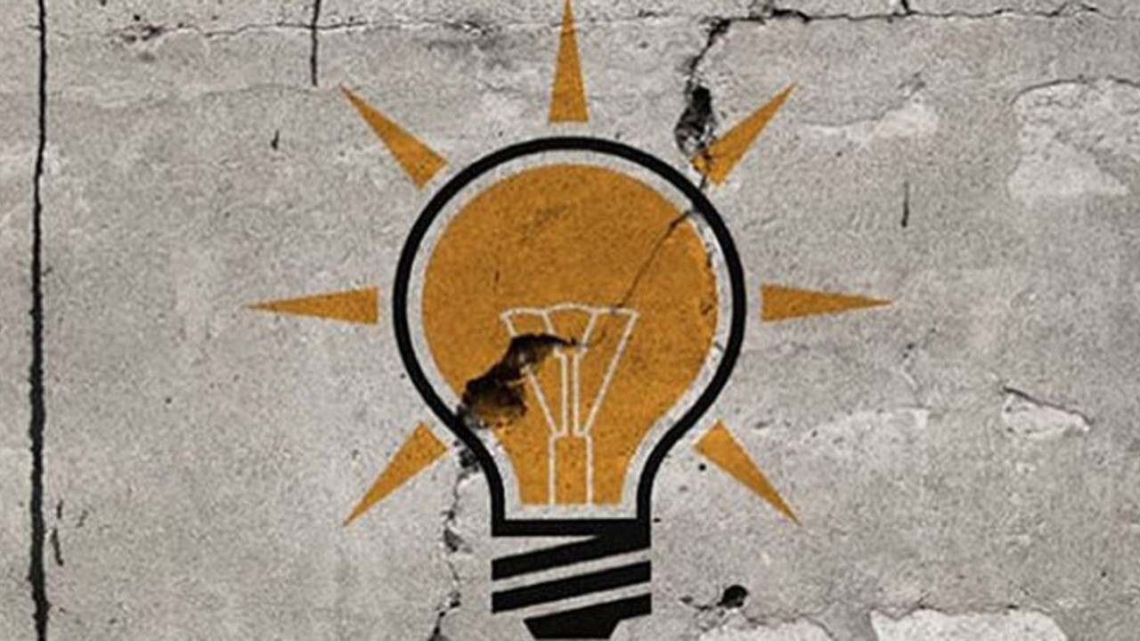 AKP'de 6 istifa daha! Ünlü gazeteci duyurdu