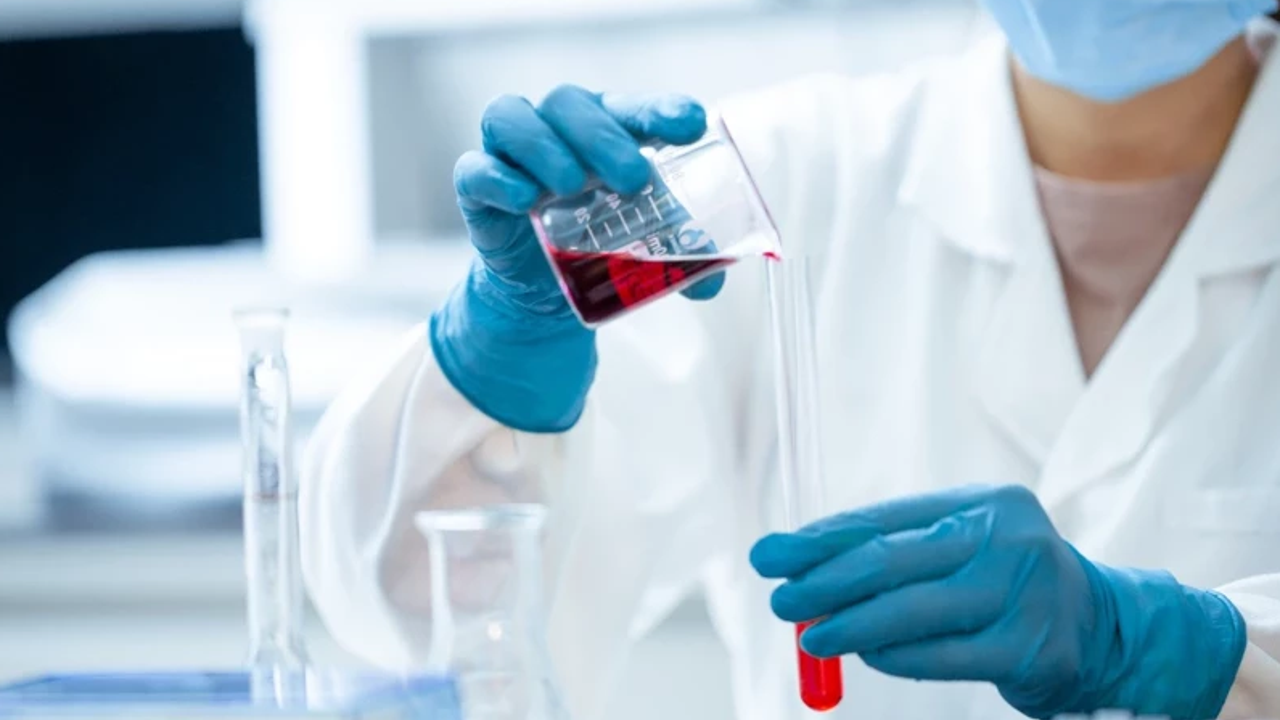 Koronavirüs kabusu geri döndü! Türkiye'de yeniden vaka patlaması yaşanıyor