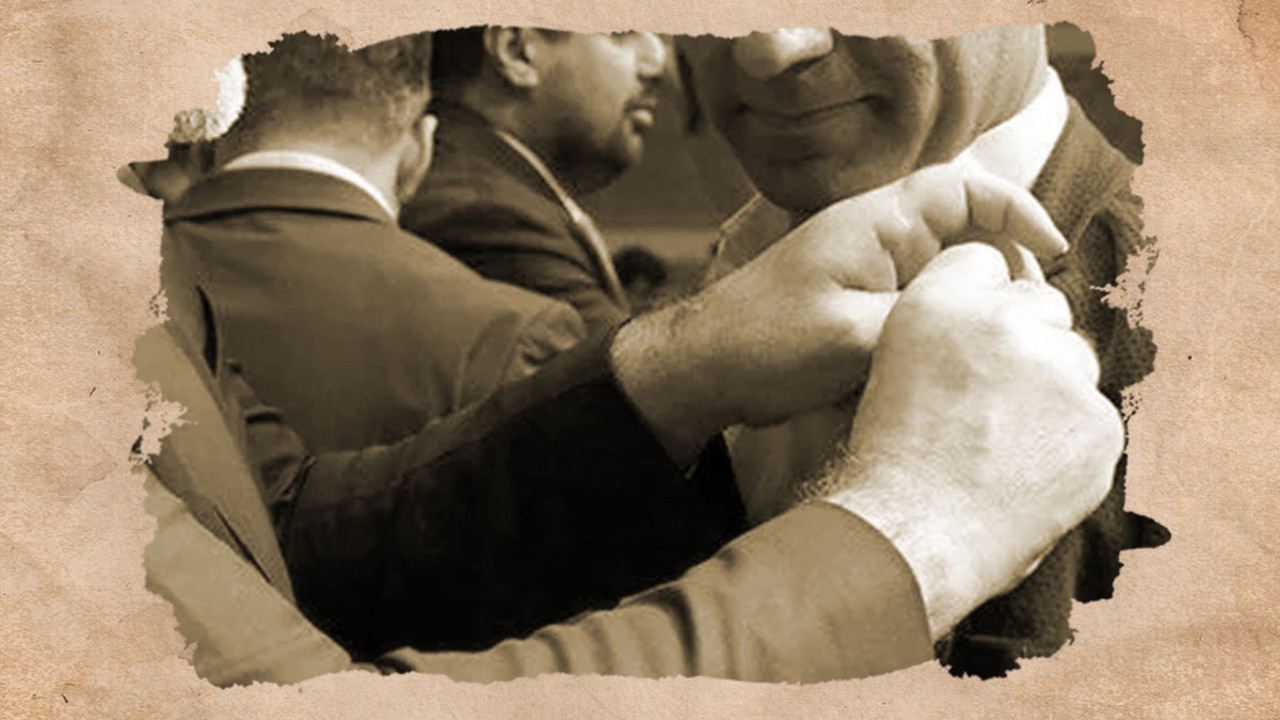 Ünlü gazeteciden ‘transfer’ iddiası: Kadrolar halinde partiye katılacaklar