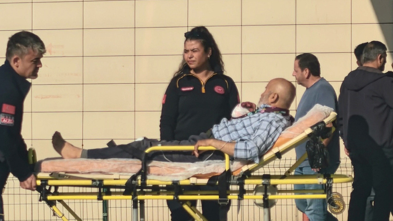 Ahşap yerine kendini kesti