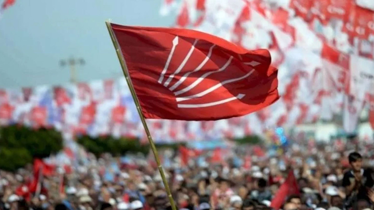 CHP 58. mitingini yaptı. Özgür Özel Küçükçekmece'deydi