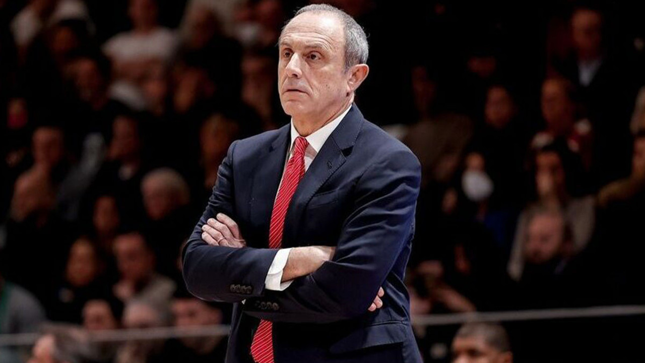 Fenerbahçe'den ayrılan oyuncuyu büyük övgü: 'Şampiyon gibi sahneye çıktı'