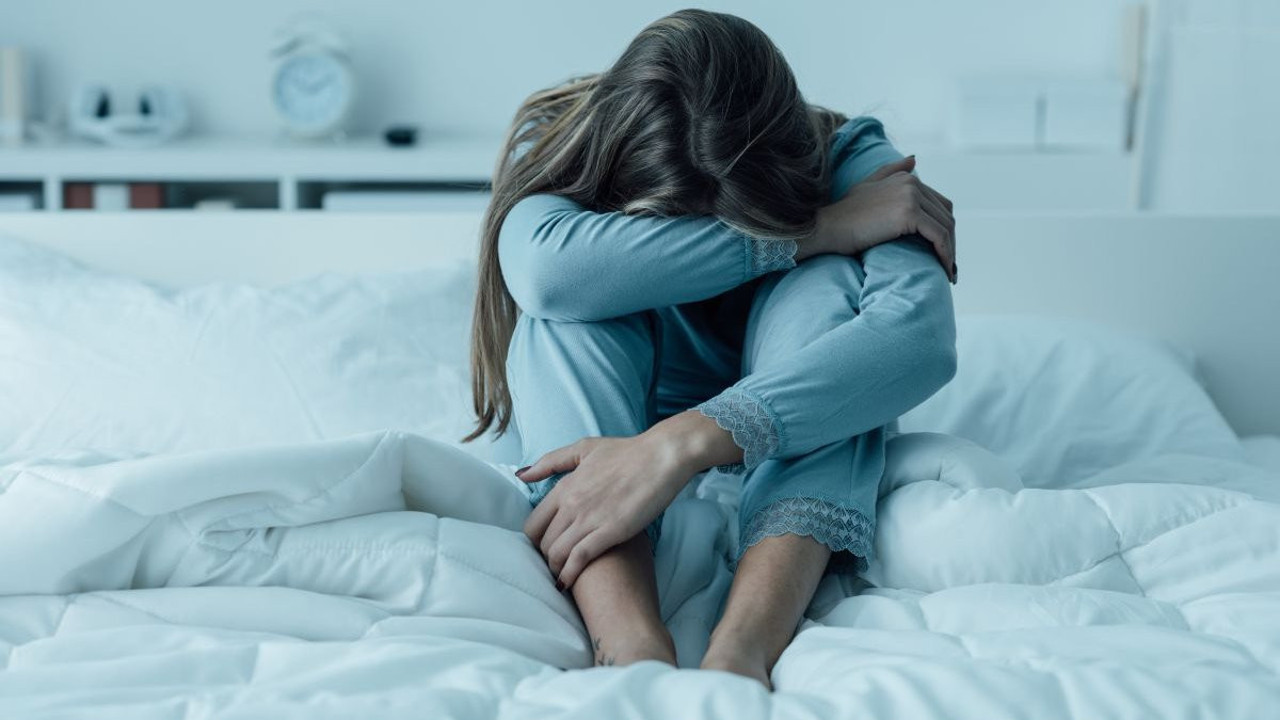 Kötü uyku beyni hızla yaşlandırıyor! Uzmanlardan hayat kurtaran uyarılar