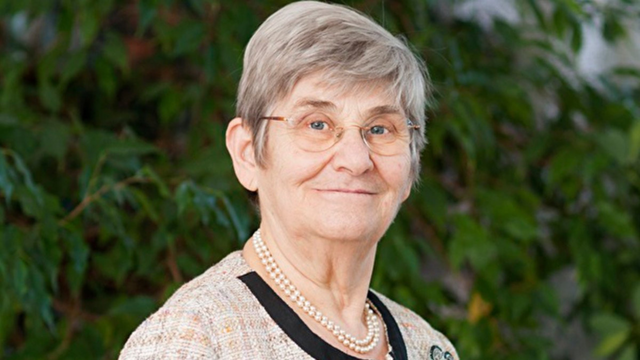 Unutkanlığa son: Canan Karatay’dan Alzheimer’a karşı formül! “Beynin ışığı, en güçlü antioksidan”