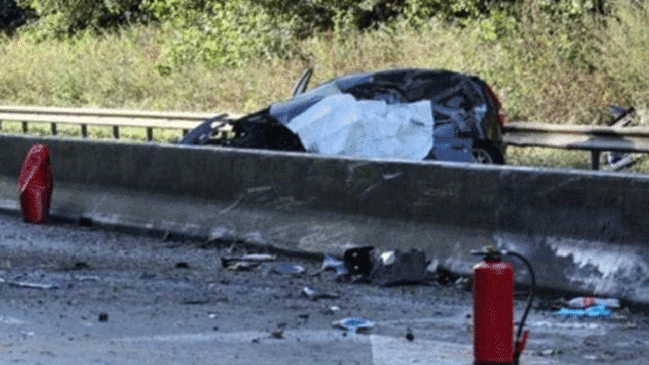 Almanya'da feci kaza!