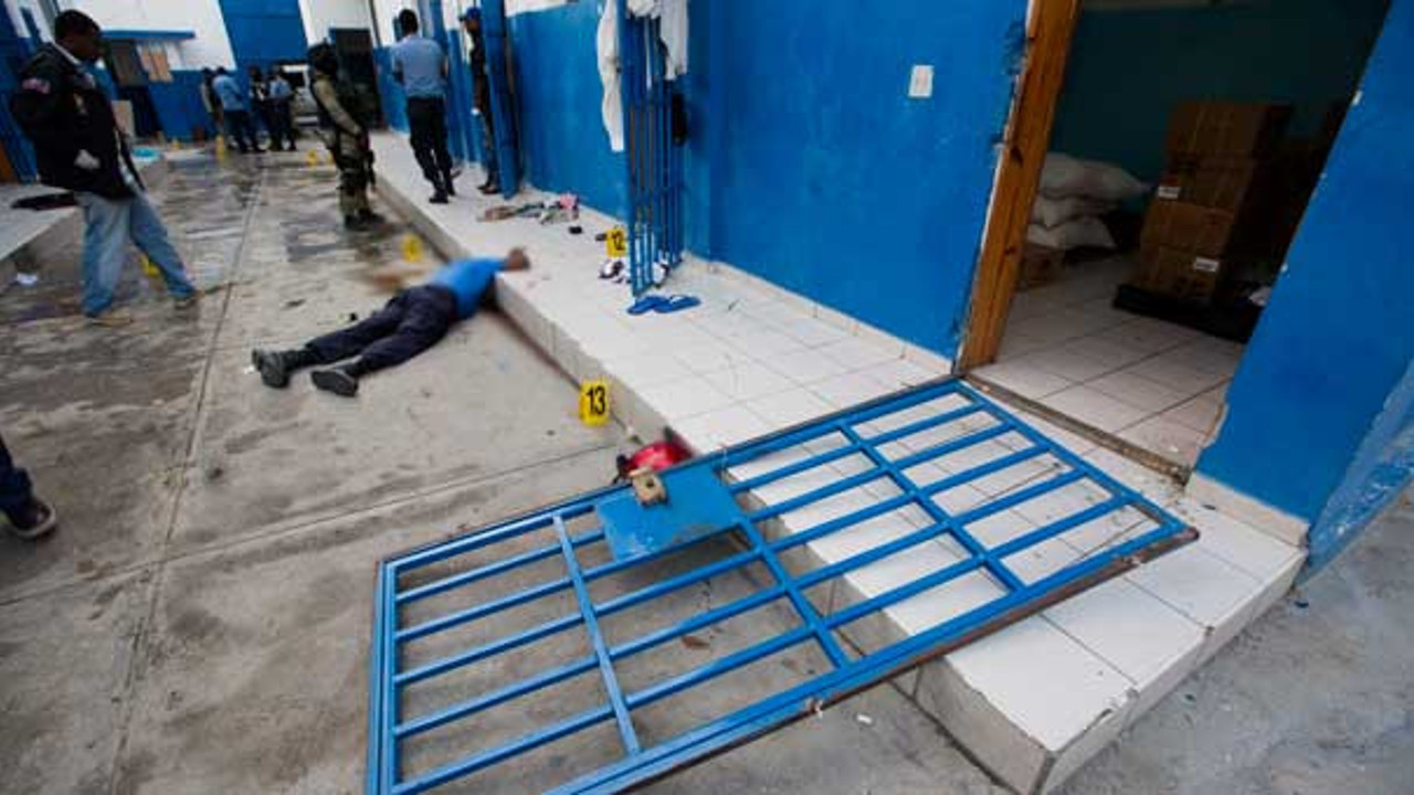 174 mahkum hapisten kaçtı