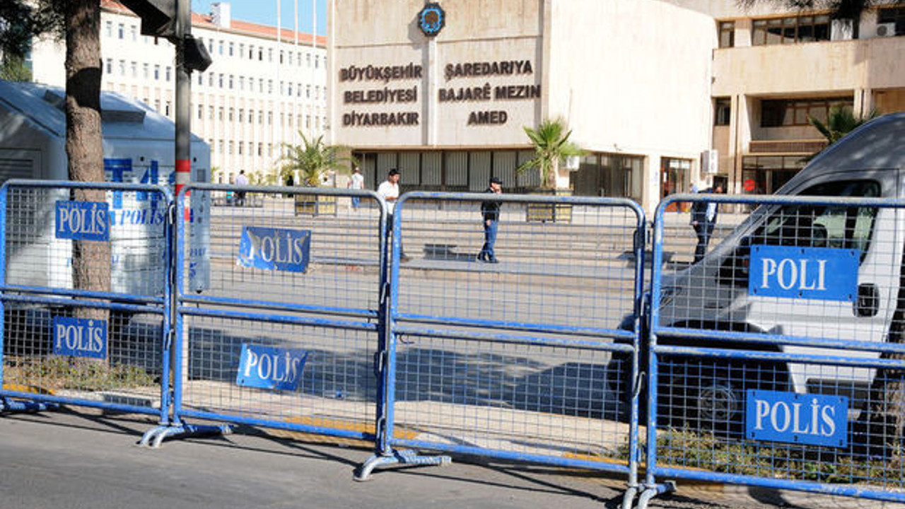 Diyarbakır'da 25 kişi gözaltına alındı