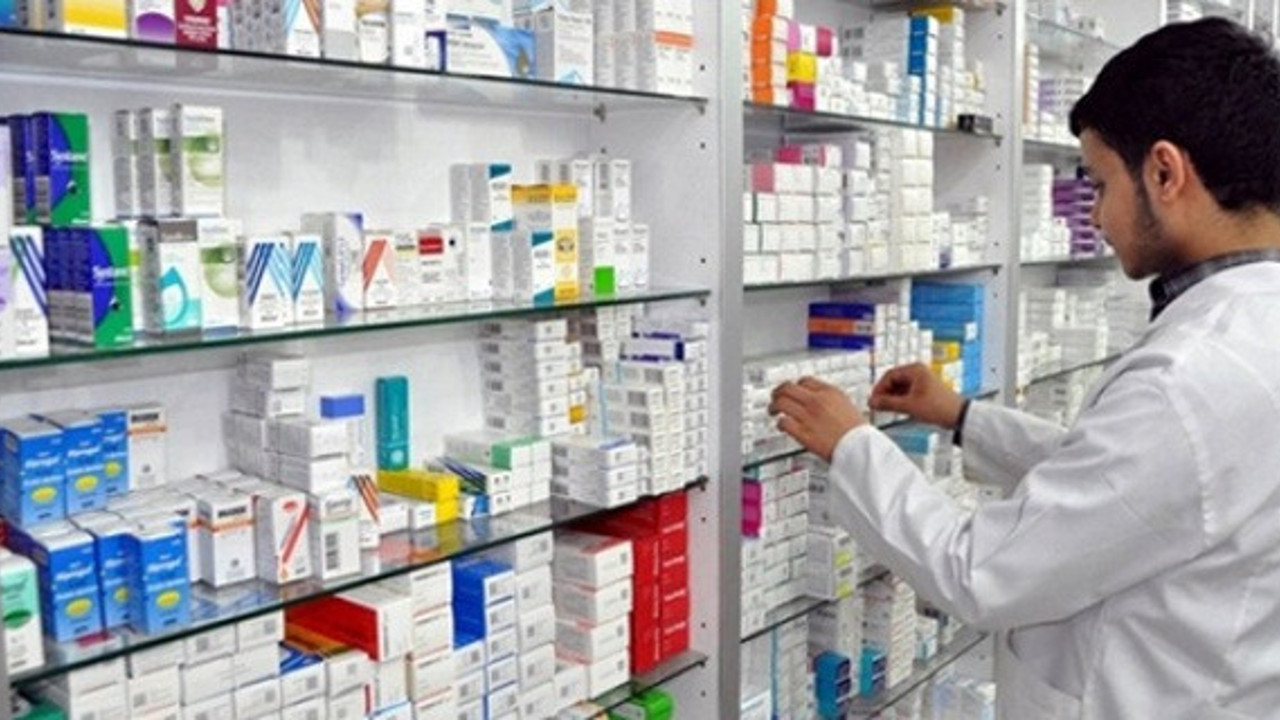 400 eczaneye FETÖ mührü