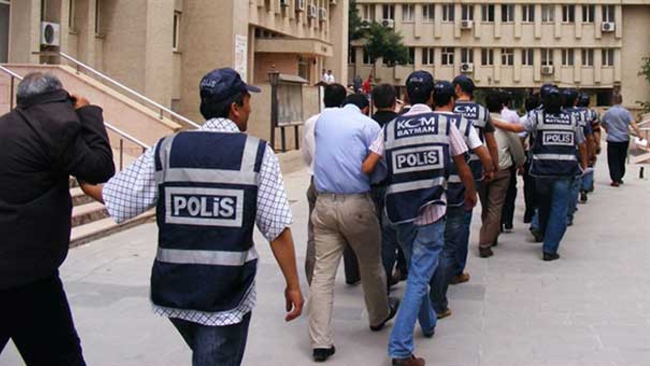 100 FETÖ itirafçısına tahliye