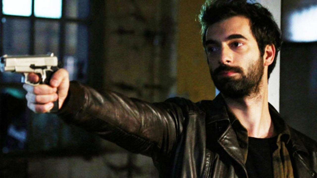 Poyraz Karayel'de Bahri üzecek!