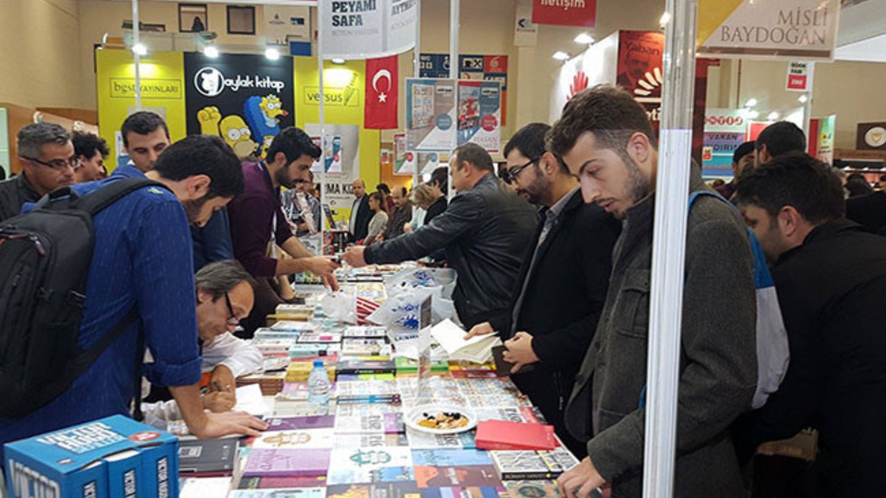 İslamoğulları'nın imza gününe büyük ilgi (21 Kasım 2016)