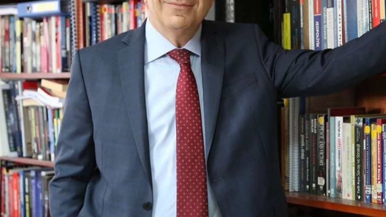 Ümit Özdağ: "Generalleri FETÖ'cülere tutuklattılar"